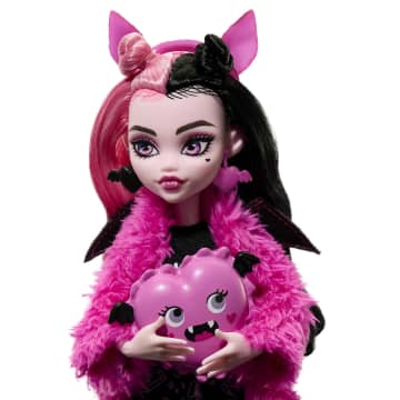 Monster High Doll And Sleepover Accessories, Draculaura, Creepover Party - Image 3 of 6