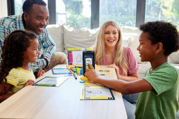 Pictionary vs Ia Jeu Familial Pour enfants, Adultes, Soirées de Jeux - Image 2 of 6