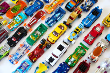 Hot Wheels Coffret de 50 Vehicules - Imagen 4 de 6