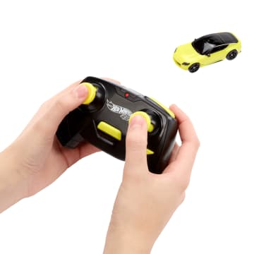 Hot Wheels 1:64 Scale Nissan Z, Battery-Powered RC Car For On- Or Off-Track Play - Image 2 of 6