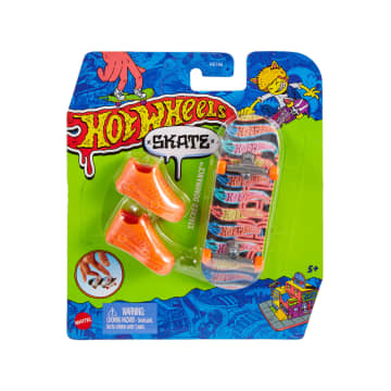 Hot Wheels Skate Veículo de Brinquedo Skateboard STACKED DOMINANCE™ com Tênis