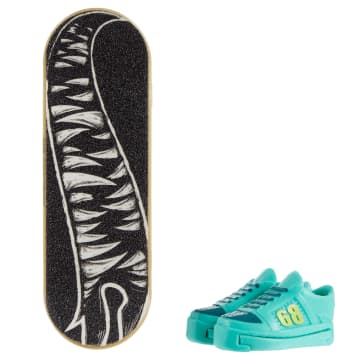Hot Wheels Skate Veículo de Brinquedo Skateboard PRIMAL TERROR™ com Tênis - Image 4 of 5