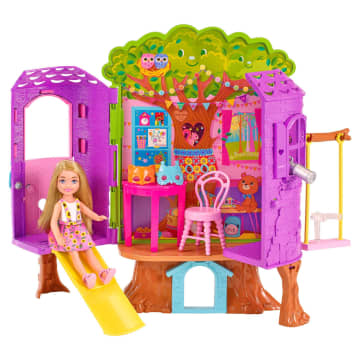Barbie Chelsea Cabane Dans Les Arbres Coffret Poupée Chelsea et Chiot - Image 4 of 5