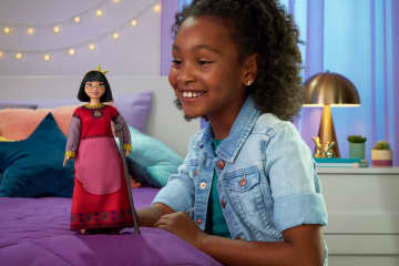 Disney Wish Dahlia Of Rosas Doll And Accessories, Posable Fashion Doll