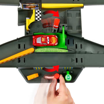 Disney · Pixar Cars-Circuit Course Piston Cup-Avec Voiture 1/55 - Image 4 of 5
