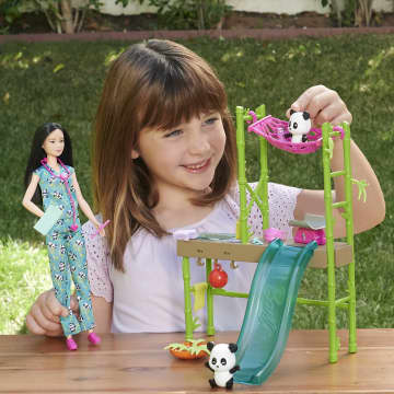Barbie Profesiones Set de Juego Cuidadora de Pandas