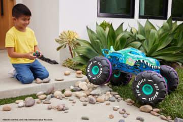 Hot Wheels Monster Trucks RC Échelle 1:6 Xg MEGA-Wrex - Image 2 of 6