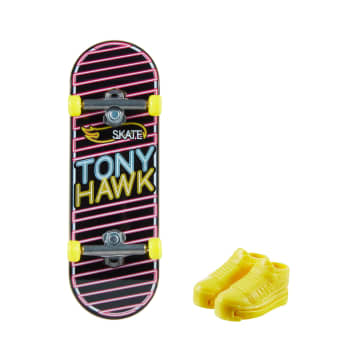 Hot Wheels Skate Veículo de Brinquedo Skateboard LINED LUMINESENCE™ com Tênis
