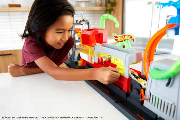 Hot Wheels Ultimate Octo Car Wash - Image 2 of 6