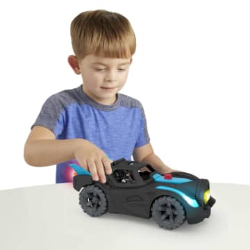 Fisher-Price Imaginext DC Super Friends Batmobile Lumières et Sons - Image 2 of 6