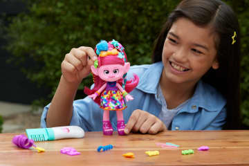 Trolls Muñeca Poppy Peinado Mágico - Imagen 3 de 6