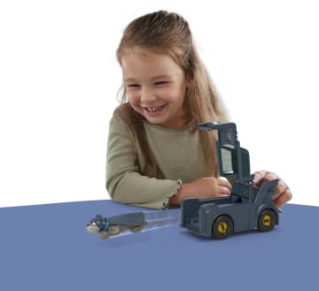 Fisher-Price DC League of Super Pets Juguete para Bebés Vehículo Lanzador Ace - Image 2 of 6