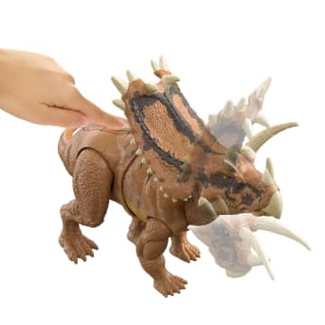 Jurassic World Dinosaurio de Juguete Pentaceratops Mordida Masiva - Image 4 of 6
