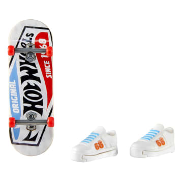Hot Wheels Skate Vehículo de Juguete Patineta SKATE CHAMP™ con Tenis