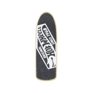 Hot Wheels Skate Veículo de Brinquedo Skateboard FLAME TAMER™ com Tênis