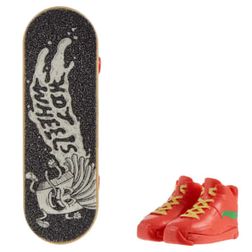 Hot Wheels Skate Veículo de Brinquedo Skateboard BERRY COOL™ com Tênis - Image 3 of 5
