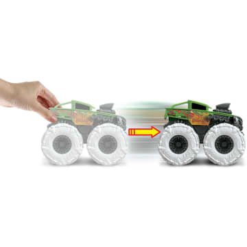 Hot Wheels Monster Trucks Vehículo de Juguete 1:43 Llantas Todo Terreno Bone Shaker Original Flaming Skull