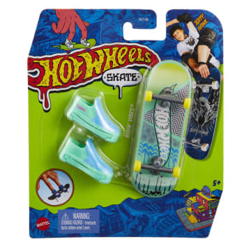 Hot Wheels Skate Vehículo de Juguete Patineta RIDIN’ VIBES™ con Tenis