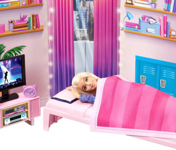 Barbie Grande Ville, Grands Rêves Coffret de Jeu Chambre D’Étudiantes - Image 4 of 6