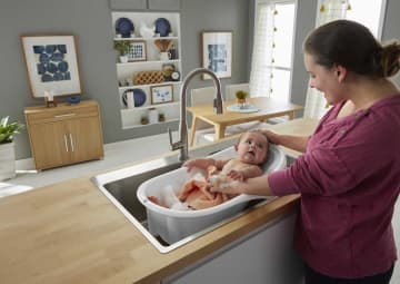 Fisher-Price Baignoire à Soutien Simple - Image 2 of 6