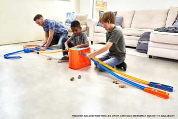 Hot Wheels Track Builder Pista de Juguete Caja de Acrobacias De Lujo