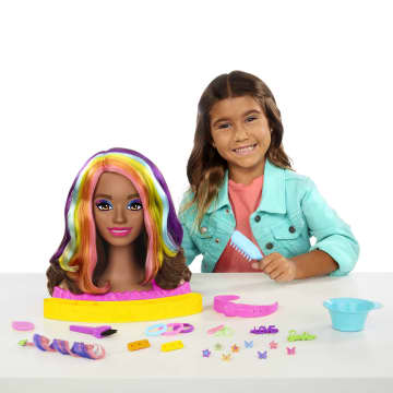 Barbie Styling Head Muñeca Arcoíris Neon Castaña