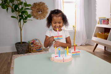 Fisher-Price Tort urodzinowy Zestaw Drewniana zabawka 3+