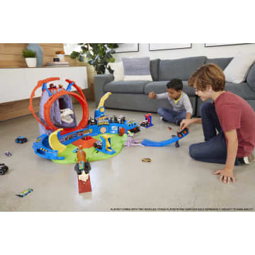 Hot Wheels Monster Trucks Arena Vulcano