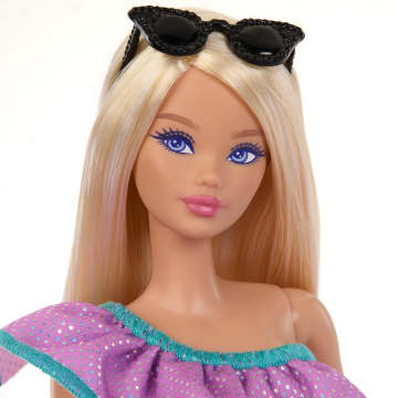 Muñeca Barbie Con Ropa Y Accesorios De Moda, Incluidos Vestidos De Fiesta Y Carteras (3 Trajes)