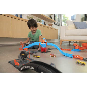 Hot Wheels City Nemesis Assortment